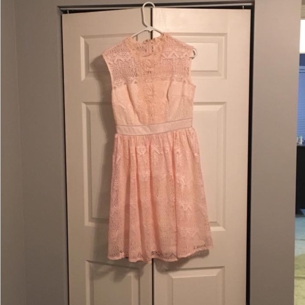 Pink Lace Midi Maniju Dress. NWT